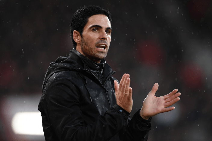 -球队战绩一落千丈，主帅将面临下课压力